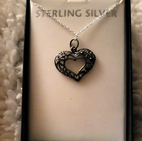 Sterling silver Cutout Heart Necklace - Picture 2 of 4